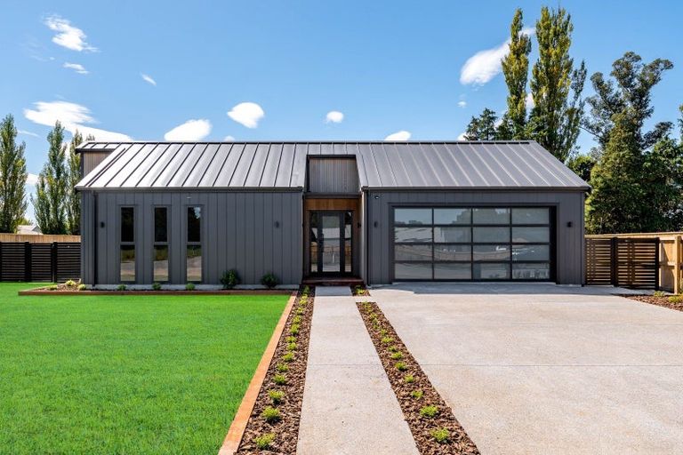 Photo of property in 36 Orchard Road, Greytown, 5712