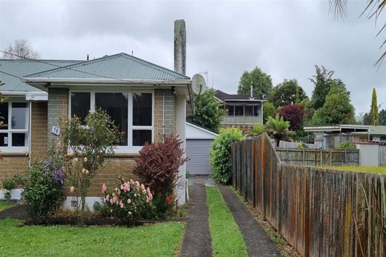 Photo of property in 16 Norrie Place, Hillcrest, Rotorua, 3015