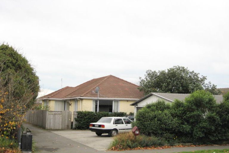 Photo of property in 1/134 Yaldhurst Road, Sockburn, Christchurch, 8042