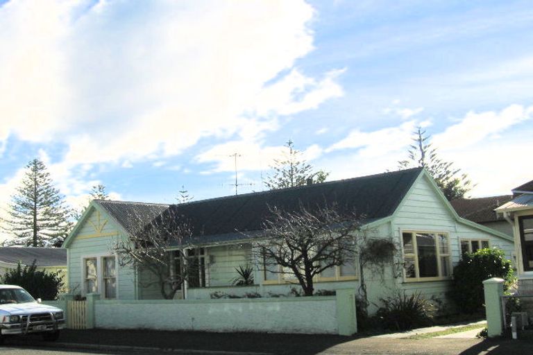 Photo of property in 128 Waghorne Street, Ahuriri, Napier, 4110