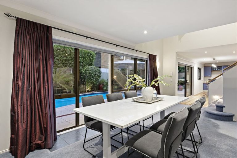 Photo of property in 11 Antilla Place, Half Moon Bay, Auckland, 2012