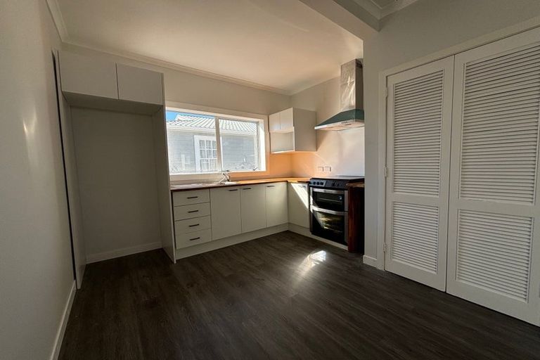 Photo of property in 48 York Street, Moera, Lower Hutt, 5010