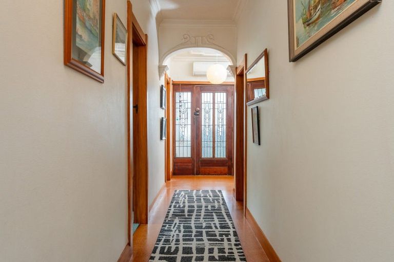 Photo of property in 53 Severn Street, Island Bay, Wellington, 6023