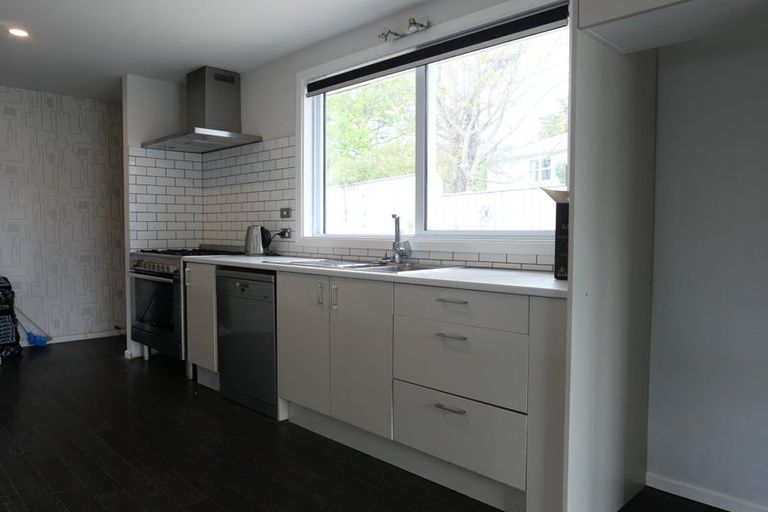 Photo of property in 2 Fincham Road, Raumati Beach, Paraparaumu, 5032