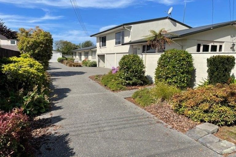 Photo of property in 2/46 Abberley Crescent, St Albans, Christchurch, 8014