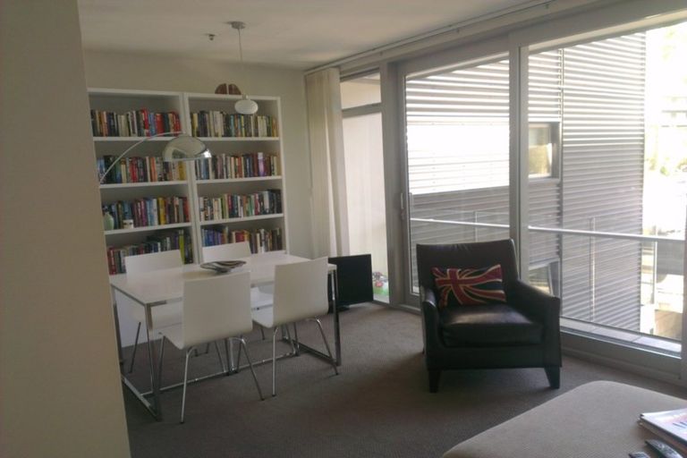 Photo of property in Montreaux Apartments, 3k/164 The Terrace, Wellington Central, Wellington, 6011