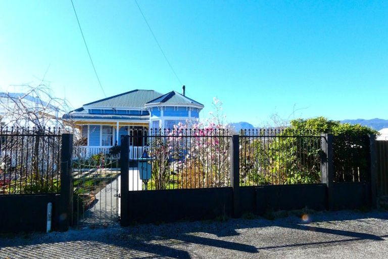 Photo of property in 123 Queen Street, Westport, 7825