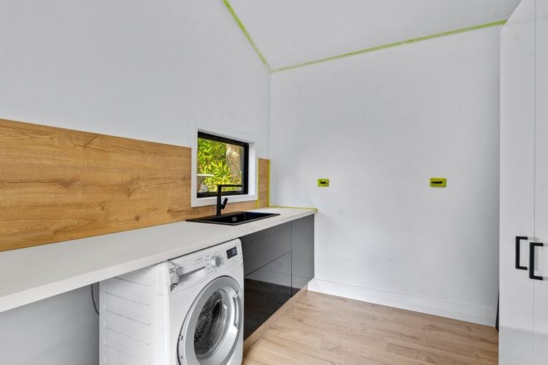 Photo of property in 12 Onewhero Road, Kaukapakapa, Warkworth, 0984