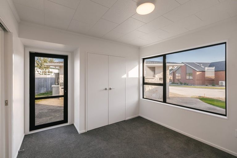 Photo of property in 2 Cypress Way, Levin, 5510