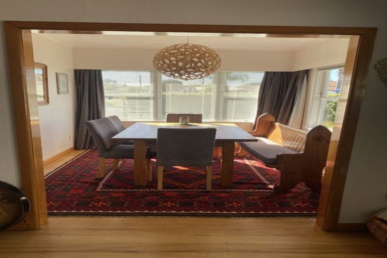 Photo of property in 24 Pembroke Street, Taradale, Napier, 4112