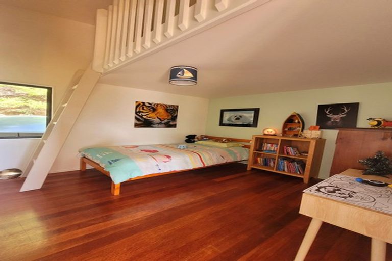 Photo of property in 8a Schoolhouse Bay Road, Kawau Island, 0920
