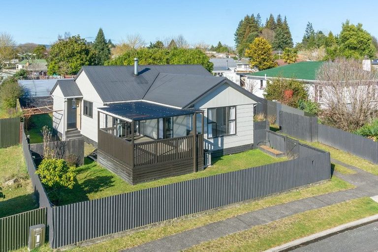 Photo of property in 5 Ettrick Place, Tokoroa, 3420