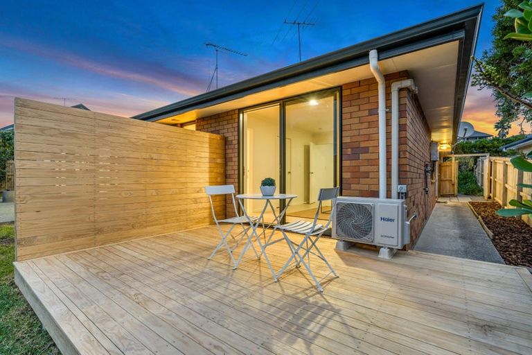 Photo of property in 100 Greenhithe Road, Greenhithe, Auckland, 0632