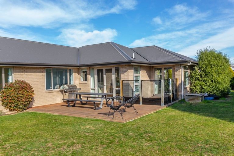 Photo of property in 12 Cameron Crescent, Rolleston, 7614