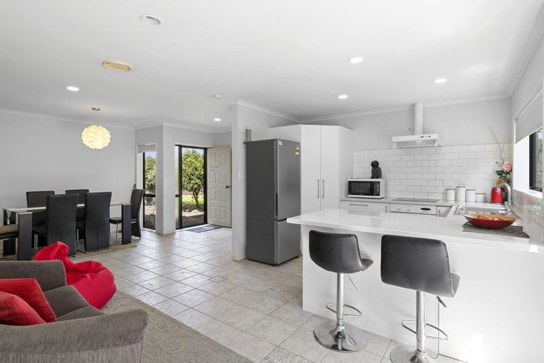 Photo of property in 33 Karamea Street, Whalers Gate, New Plymouth, 4310