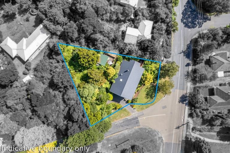 Photo of property in 34 Pinehaven Road, Pinehaven, Upper Hutt, 5019