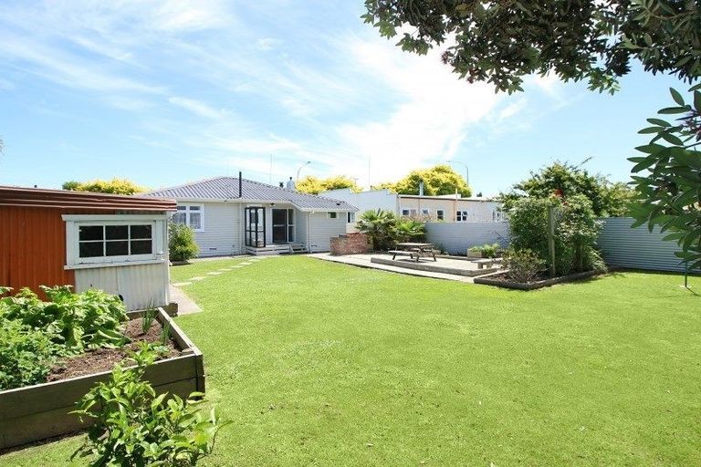 Photo of property in 147 Vogel Street, Roslyn, Palmerston North, 4414