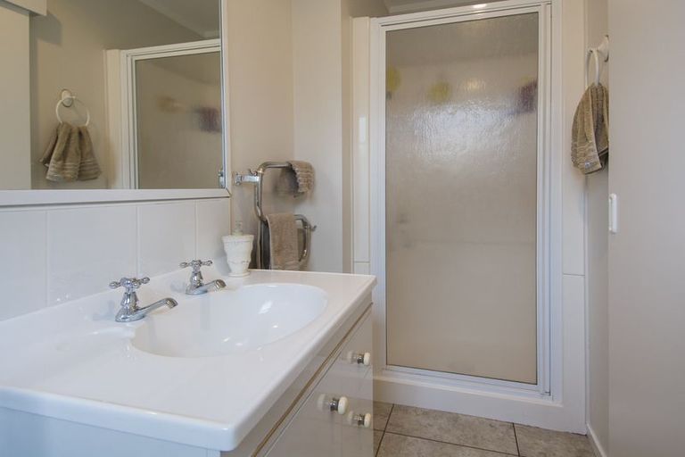 Photo of property in 111 Blake Boulevard, Papamoa Beach, Papamoa, 3118