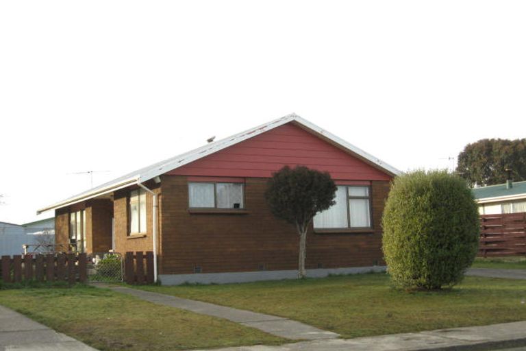 Photo of property in 12 Iona Street, Strathern, Invercargill, 9812