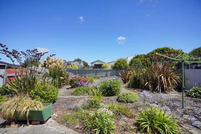 Photo of property in 19 York Street, Strathern, Invercargill, 9812