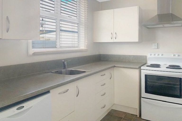 Photo of property in 27 Roore Street, Foxton Beach, Foxton, 4815