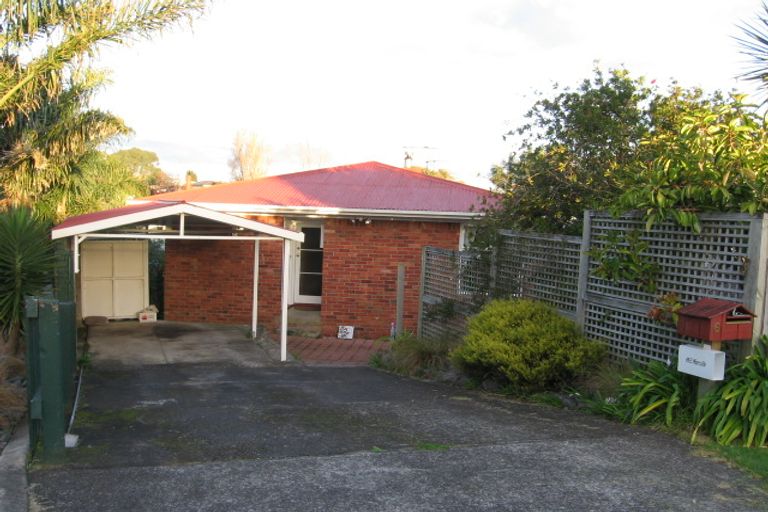 Photo of property in 2/6 Patons Road, Howick, Auckland, 2014