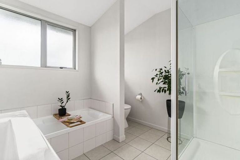 Photo of property in 214d Lincoln Road, Addington, Christchurch, 8024
