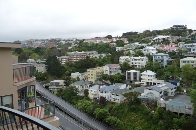 Photo of property in Terrace Garden Apartments, 14b/120 The Terrace, Wellington Central, Wellington, 6011