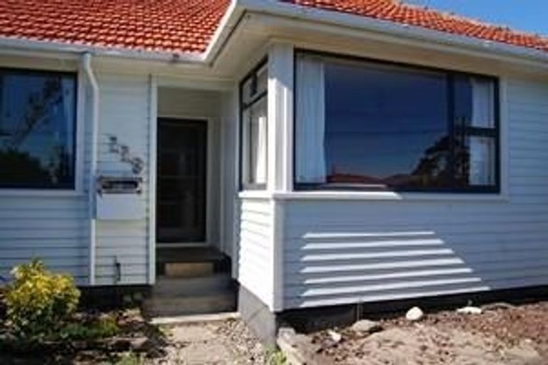 Photo of property in 2/117 Frankley Road, Frankleigh Park, New Plymouth, 4310