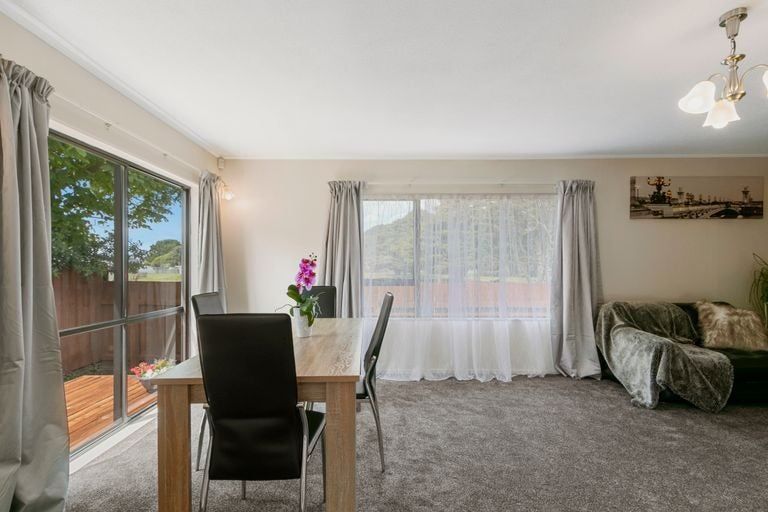 Photo of property in 98a Reynolds Street, Taita, Lower Hutt, 5011