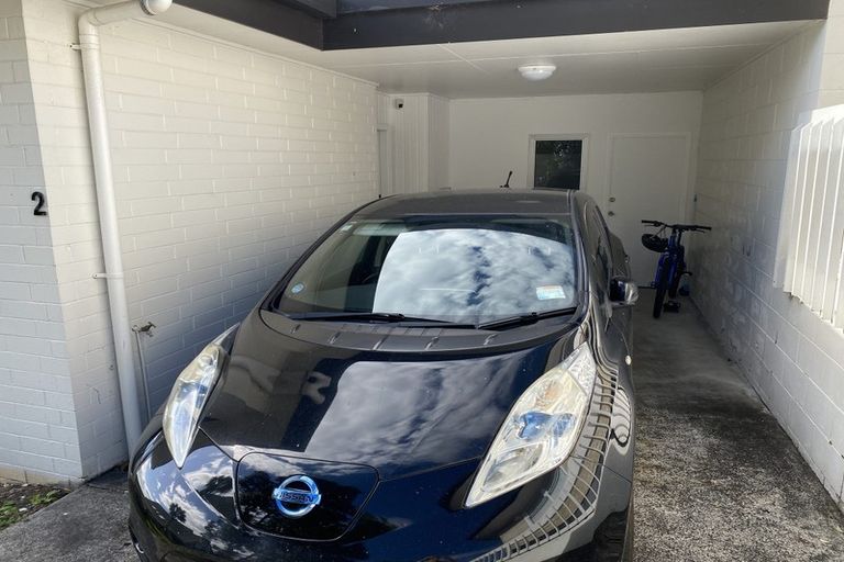 Photo of property in 2/10 Coroglen Avenue, Birkenhead, Auckland, 0626