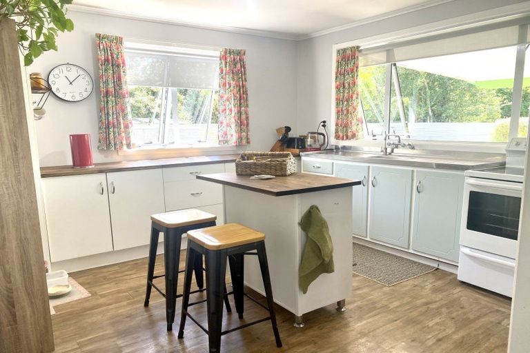 Photo of property in 79 Great North Road, Waipawa, 4210