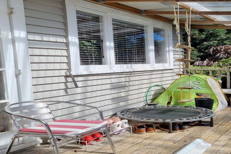 Photo of property in 25 Brandon Road, Manly, Whangaparaoa, 0930