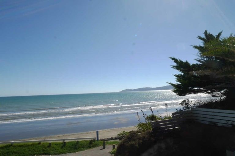 Photo of property in 6 The Esplanade, Raumati South, Paraparaumu, 5032
