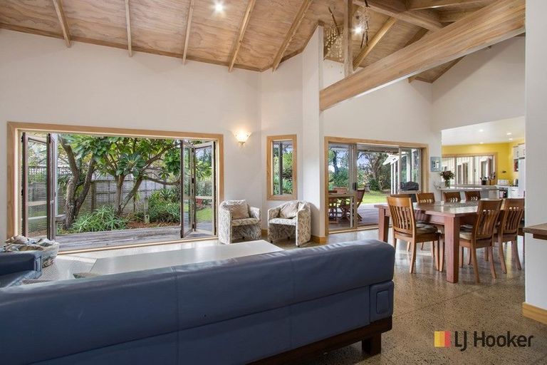 Photo of property in 12 Sea Crest Place, Bowentown, Waihi Beach, 3177