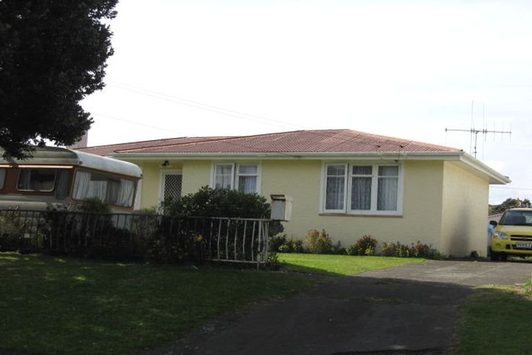 Photo of property in 82 Thatcher Street, Castlecliff, Whanganui, 4501