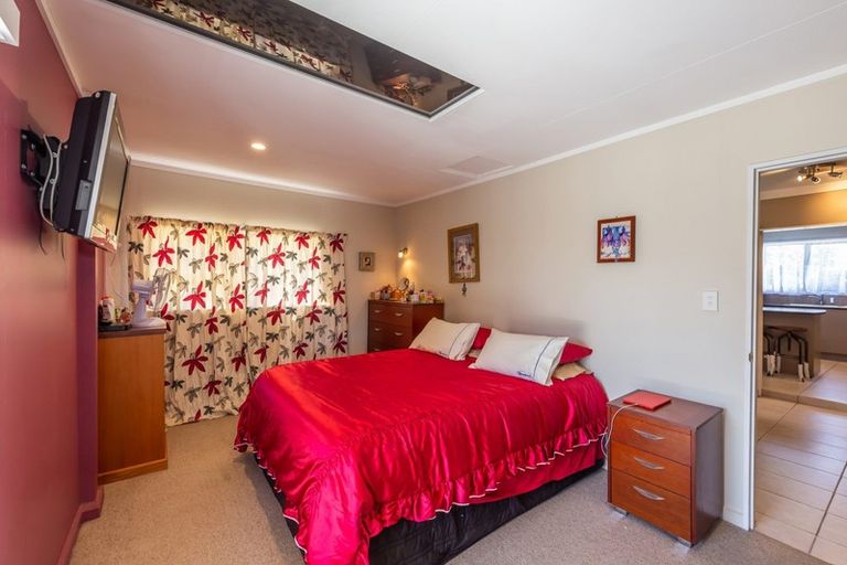 Photo of property in 71a Maces Road, Bromley, Christchurch, 8062