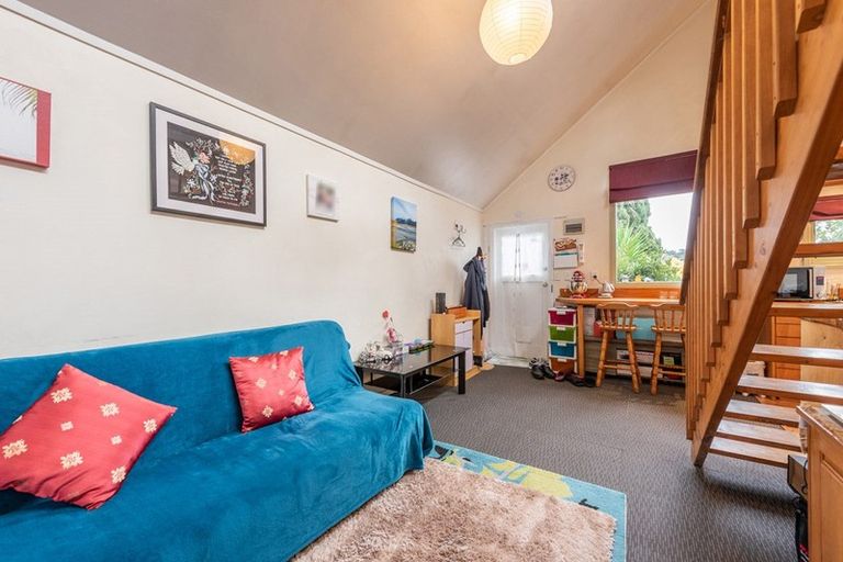 Photo of property in 73 Para Street, Miramar, Wellington, 6022