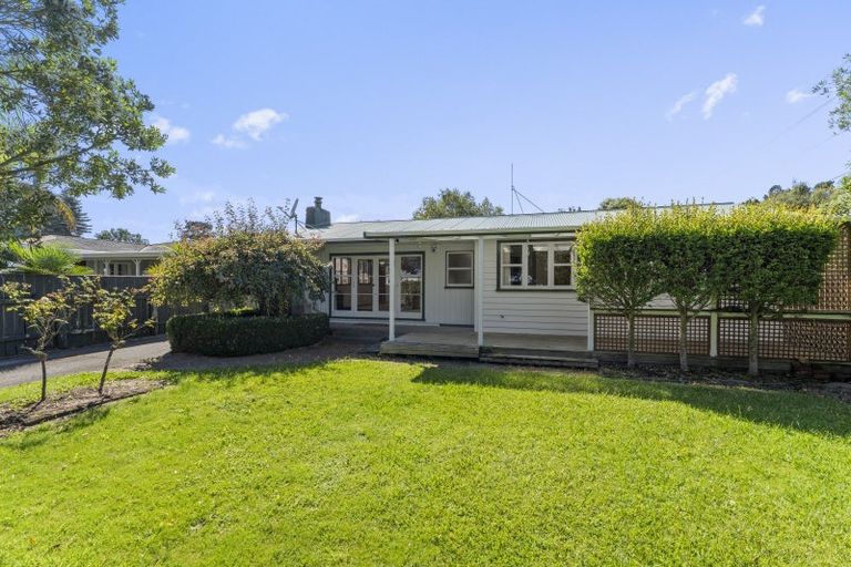 Photo of property in 12 Te Rauparaha Street, Otaki, 5512