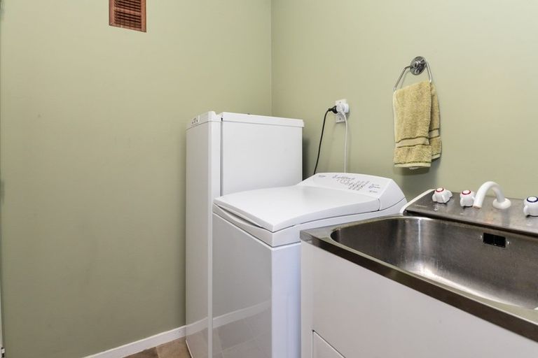 Photo of property in 2 Grove Place, Dinsdale, Hamilton, 3204