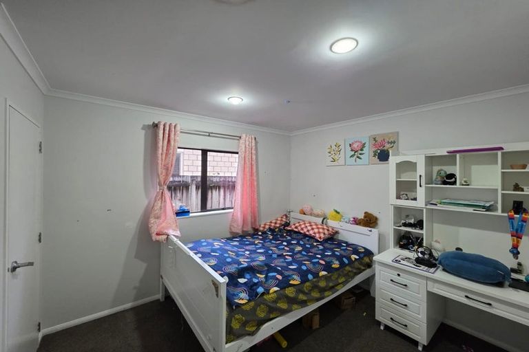 Photo of property in 4b Westglen Place, Ranui, Auckland, 0612