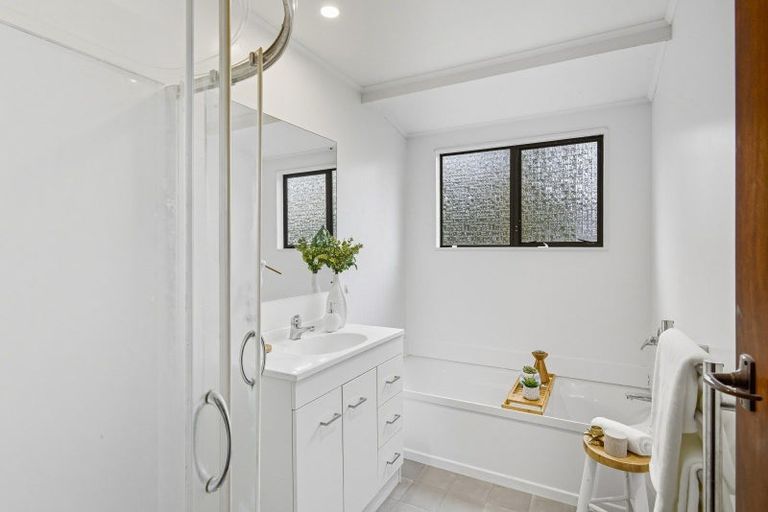 Photo of property in 61 Ocean Road, Paraparaumu Beach, Paraparaumu, 5032