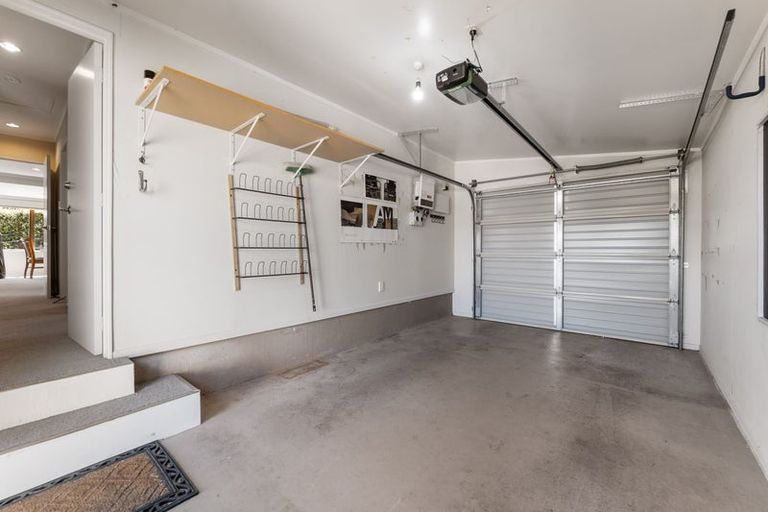 Photo of property in 3 Ruskin Place, Westown, New Plymouth, 4310