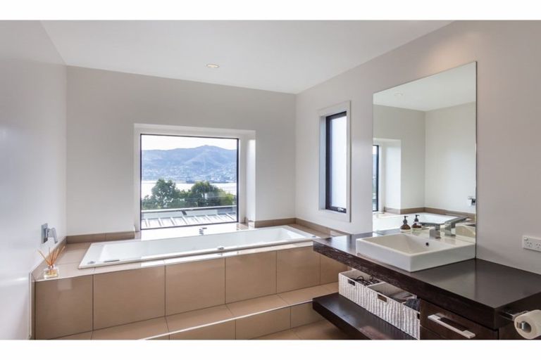 Photo of property in 8 Ngatea Road, Diamond Harbour, Lyttelton, 8971