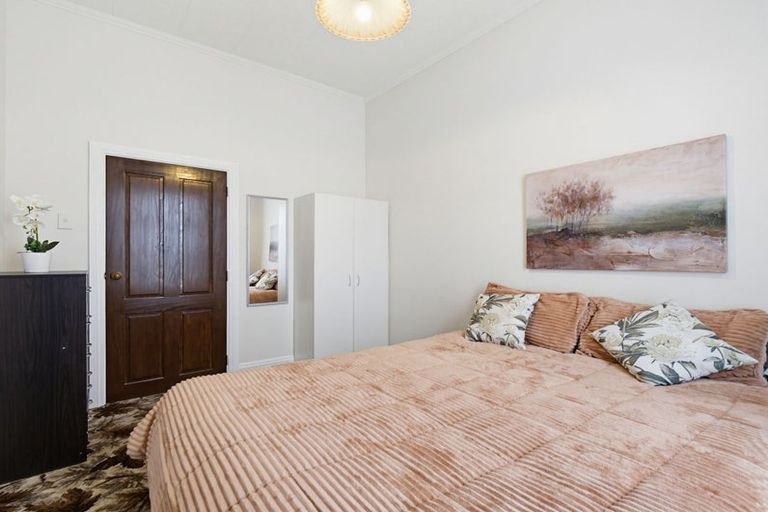 Photo of property in 102 Gonville Avenue, Gonville, Whanganui, 4501