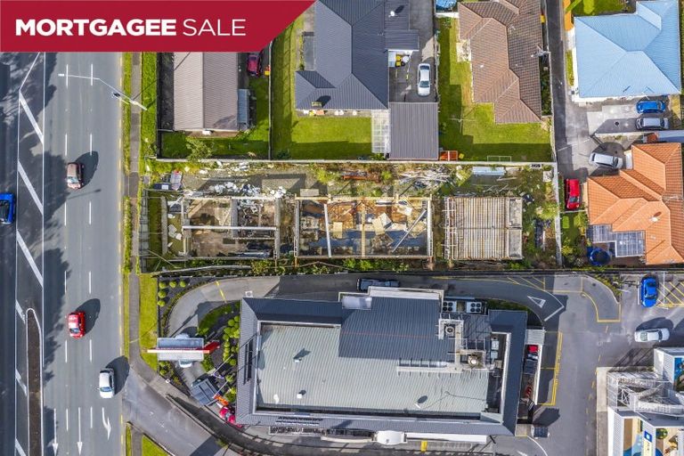 Photo of property in 3370 Great North Road, Glen Eden, Auckland, 0602