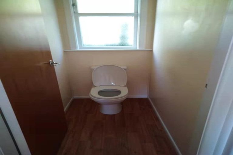 Photo of property in 32 Arapiko Street, Johnsonville, Wellington, 6037