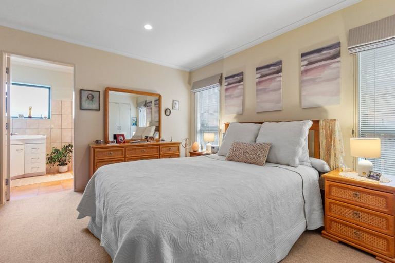 Photo of property in 53 Duke Street, Levin, 5510