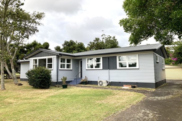 Photo of property in 1 Normandy Place, Henderson, Auckland, 0610
