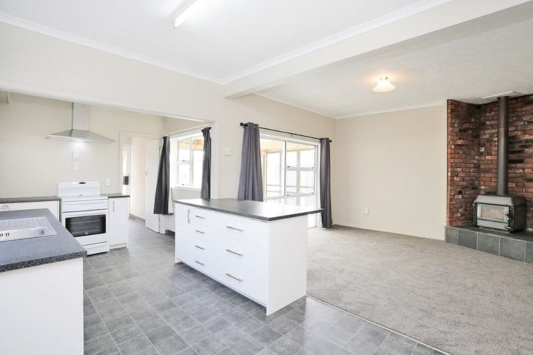 Photo of property in 32 Collingwood Street, Strathern, Invercargill, 9812